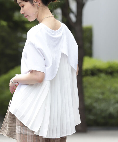 Ray BEAMS（レイビームス）の「Ray BEAMS / バック プリーツ ハーフスリーブ Tシャツ（Tシャツ/カットソー・レディース・ホワイト/ブラック/ラベンダー・ONE SIZE）」の4枚目の写真