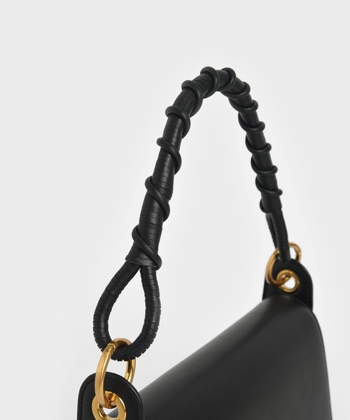 CHARLES & KEITH（チャールズ & キース）の「コイルド トップハンドルショルダーバッグ / Coiled Top Handle Shoulder Bag（ショルダーバッグ・レディース・ブラック/ライトブラウン/クリーム・M）」の9枚目の写真
