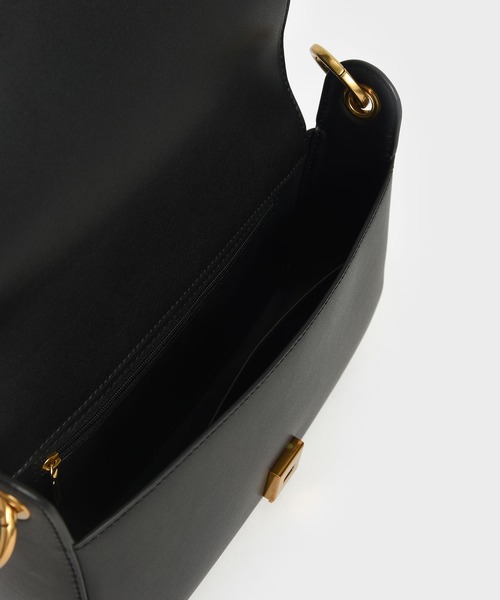 CHARLES & KEITH（チャールズ & キース）の「コイルド トップハンドルショルダーバッグ / Coiled Top Handle Shoulder Bag（ショルダーバッグ・レディース・ブラック/ライトブラウン/クリーム・M）」の10枚目の写真