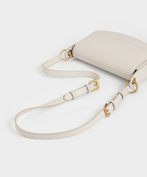 CHARLES & KEITH（チャールズ & キース）の「コイルド トップハンドルショルダーバッグ / Coiled Top Handle Shoulder Bag（ショルダーバッグ・レディース・ブラック/ライトブラウン/クリーム・M）」の21枚目の写真