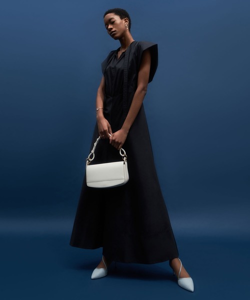 CHARLES & KEITH（チャールズ & キース）の「コイルド トップハンドルショルダーバッグ / Coiled Top Handle Shoulder Bag（ショルダーバッグ・レディース・ブラック/ライトブラウン/クリーム・M）」の22枚目の写真