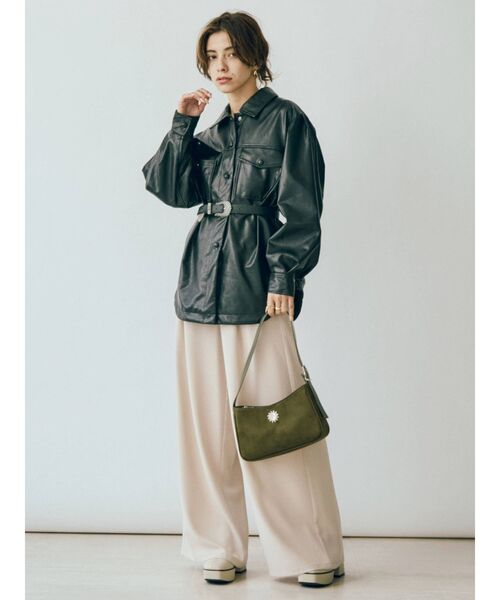 EVRIS(エヴリス)の「フェイクスウェードコンビショルダーBAG(ショルダーバッグ・レディース・カーキ/その他1/ブラック・FREE)」の14枚目の写真