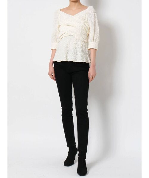 LAGUNAMOON（ラグナムーン）の「バックリボンカシュクールブラウス（シャツ/ブラウス・レディース・ホワイト/ブラック・FREE）」の4枚目の写真