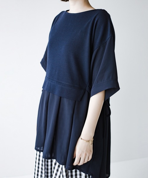 haco!(ハコ)の「丈感もバランスも色合わせも なーんにも考えなくて大丈夫!着るだけで今っぽレイヤードが叶う重ね着風カットソーチュニック(Tシャツ/カットソー・レディース・ネイビー/ライトカーキ・SMALL/MEDIUM/LARGE/X-LARGE)」の9枚目の写真