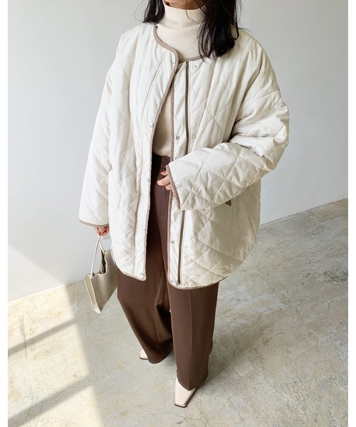 LIAN(リアン)の「リバーシブルキルティングミドルコート(ノーカラーコート・レディース・アイボリー/モカ/ブラック/カーキ・FREE)」の13枚目の写真
