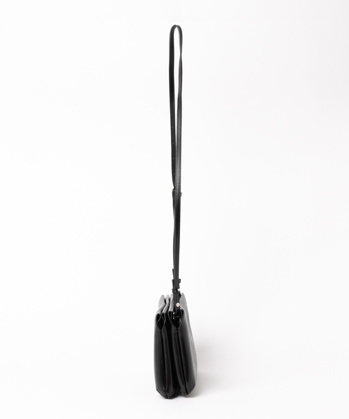 YAHKI（ヤーキ）の「YAHKI 別注 Soft Ｗ Face ショルダーバッグ（ショルダーバッグ・レディース・ベージュ/ブラック・フリー）」の16枚目の写真