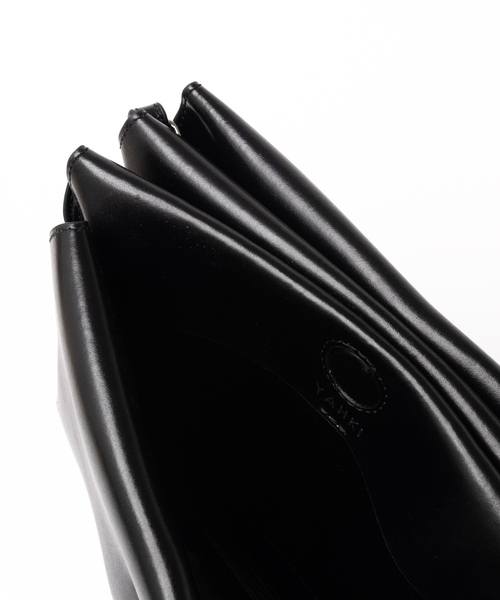 YAHKI（ヤーキ）の「YAHKI 別注 Soft Ｗ Face ショルダーバッグ（ショルダーバッグ・レディース・ベージュ/ブラック・フリー）」の9枚目の写真