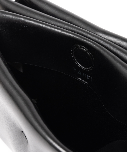 YAHKI（ヤーキ）の「YAHKI 別注 Soft Ｗ Face ショルダーバッグ（ショルダーバッグ・レディース・ベージュ/ブラック・フリー）」の8枚目の写真