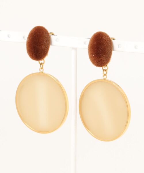 LAPUIS(ラピュイ)の「Lapuis(ラピュイ)StainedParts Earring(イヤリング・レディース・オレンジ/ベージュ・FREE)」の2枚目の写真