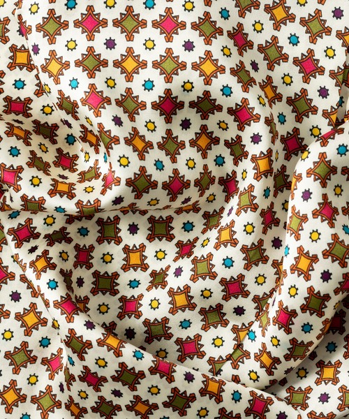 【セール】老舗英国ブランド 100% ピュアシルクスカーフ(バンダナ/スカーフ)|Tootal(トゥータル) 【セール】老舗英国ブランド 100% ピュアシルクスカーフ(バンダナ/スカーフ)|Tootal(トゥータル)