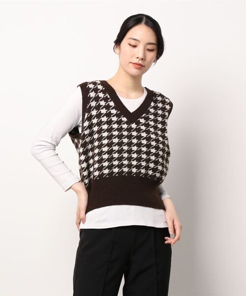 CECIL McBEE(セシルマクビー)の「千鳥柄ニットベスト(ベスト・レディース・ベージュ/ブラック/モカ・MEDIUM)」の3枚目の写真