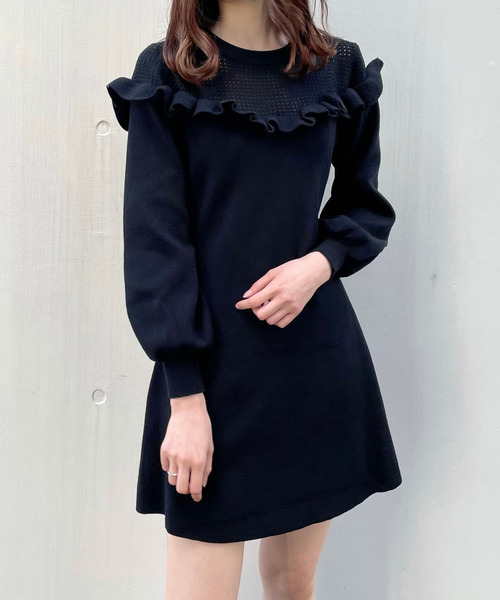 titty&Co. PETIT(ティティアンドコープティ)の「【titty&Co.PETIT】デコルテメッシュニットワンピース(ワンピース・レディース・ブラック/レッド・FREE)」の3枚目の写真