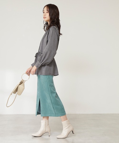 N.（N. Natural Beauty Basic）（エヌエヌナチュラルビューティーベーシック）の「◆ジョーゼットピンタックブラウス（Tシャツ/カットソー・レディース・チャコールグレー/ライトグリーン/ブラウン・MEDIUM）」の4枚目の写真