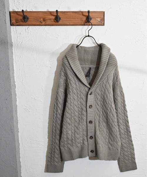 Anytime Songs（エニータイムソングス）の「ケーブル編みニット　ショールカーディガン（カーディガン/ボレロ・メンズ・オフホワイト/ブラック/グレイッシュベージュ・MEDIUM/X-LARGE/LARGE）」の3枚目の写真