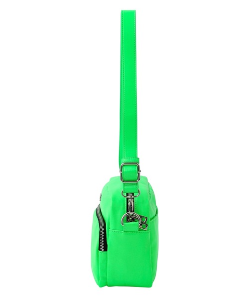 X-girl（エックスガール）の「FAUX LEATHER SHOULDER BAG（ショルダーバッグ・レディース・ライトグリーン/ピンク・ONE SIZE）」の5枚目の写真