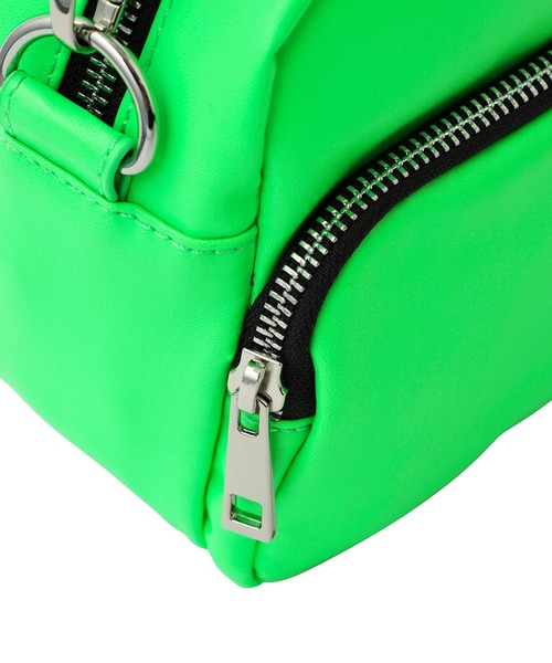 X-girl（エックスガール）の「FAUX LEATHER SHOULDER BAG（ショルダーバッグ・レディース・ライトグリーン/ピンク・ONE SIZE）」の9枚目の写真