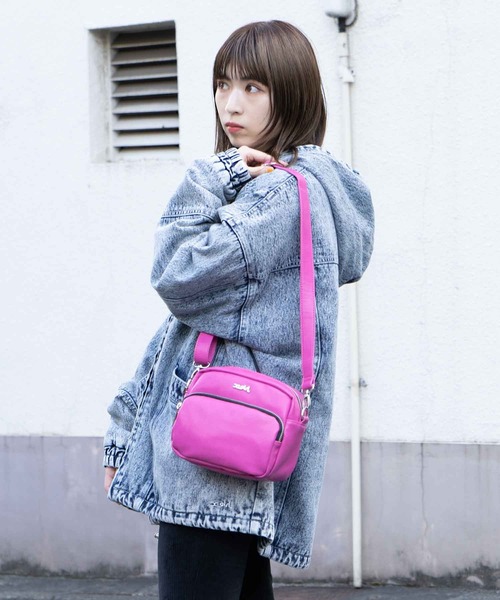 X-girl（エックスガール）の「FAUX LEATHER SHOULDER BAG