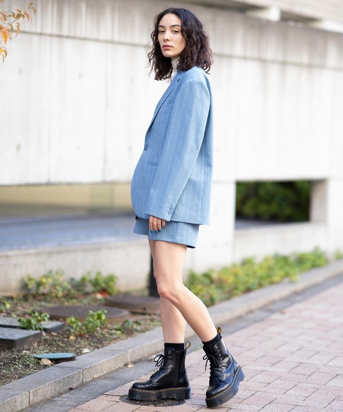 X-girl（エックスガール）の「BARBED WIRE PINSTRIPE JACKET（テーラードジャケット・レディース・ブラック/ライトブルー・M/S）」の4枚目の写真