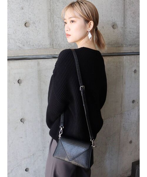 MURUA（ムルーア）の「ミニショルダーバッグ（ショルダーバッグ・レディース・ホワイト/ブラック・FREE）」の7枚目の写真