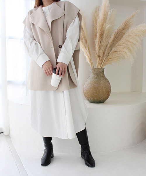 MODE ROBE（モードローブ）の「サイドオープンオーバーサイズジレ（ベスト・レディース・ブラック/アイボリー・FREE）」の13枚目の写真