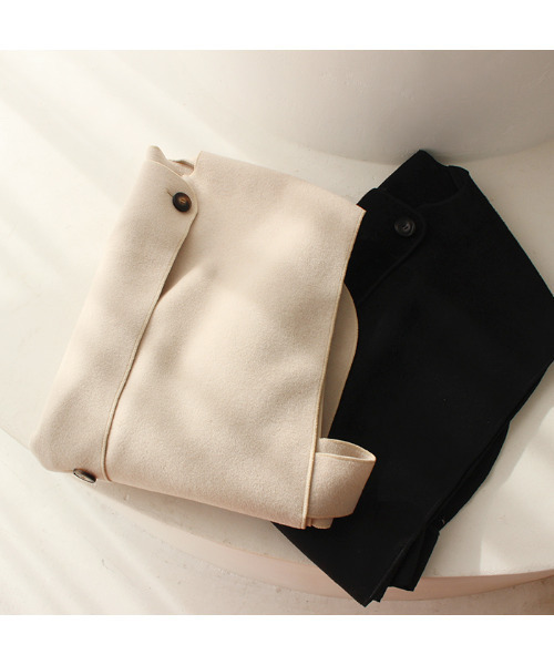 MODE ROBE（モードローブ）の「サイドオープンオーバーサイズジレ（ベスト・レディース・ブラック/アイボリー・FREE）」の18枚目の写真