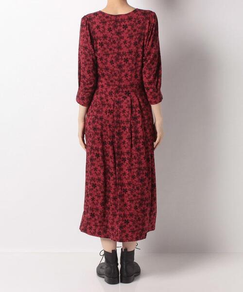 agnes b.(アニエスベー)の「JGI2 ROBE フラワープリントワンピース(ワンピース・レディース・レッド系その他・1/2/3)」の6枚目の写真