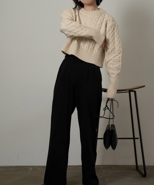 I_am(アイアム)の「balance short round knit(ニット/セーター・レディース・カーキ/アイボリー/モカ・FREE)」の12枚目の写真