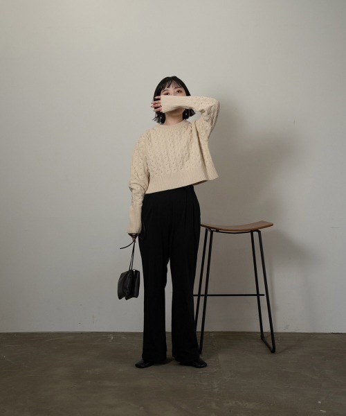 I_am(アイアム)の「balance short round knit(ニット/セーター・レディース・カーキ/アイボリー/モカ・FREE)」の10枚目の写真