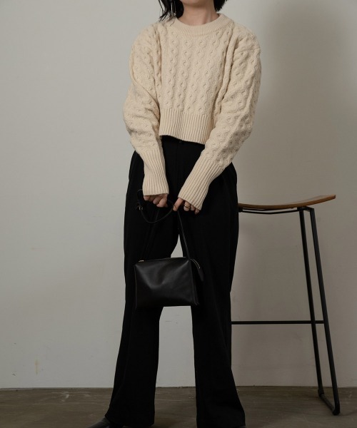 I_am(アイアム)の「balance short round knit(ニット/セーター・レディース・カーキ/アイボリー/モカ・FREE)」の14枚目の写真