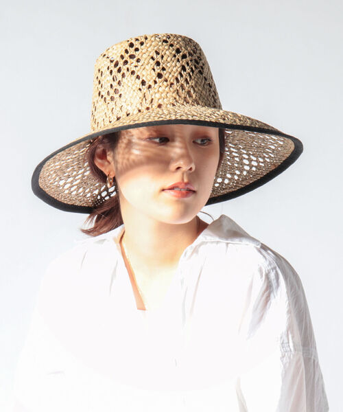 Santelli Francesca(サンテッリフランチェスカ)の「【SANTELLI FRANCESCA /サンテッリフランチェスカ 】透かし編みつば広HAT(ハット・レディース・ベージュ/ベージュ系その他3・FREE)」の2枚目の写真