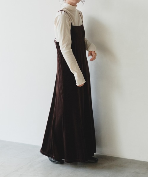 Kastane(カスタネ)の「ハイネックリブロンT(Tシャツ/カットソー・レディース・ブルー/アイボリー/ダークブラウン・FREE)」の14枚目の写真