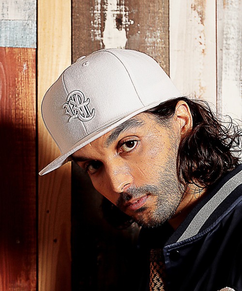 RATTLE TRAP（ラトルトラップ）の「フラットバイザーキャップ（キャップ・メンズ・ホワイト/ブラック・FREE）」の6枚目の写真