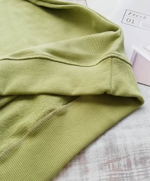 Dalfwin(ダールフィン)の「韓国ファッションleave筆記体ロゴスウェット(スウェット・レディース・ネイビー/ピンク/クリーム/グリーン系その他・FREE)」の11枚目の写真