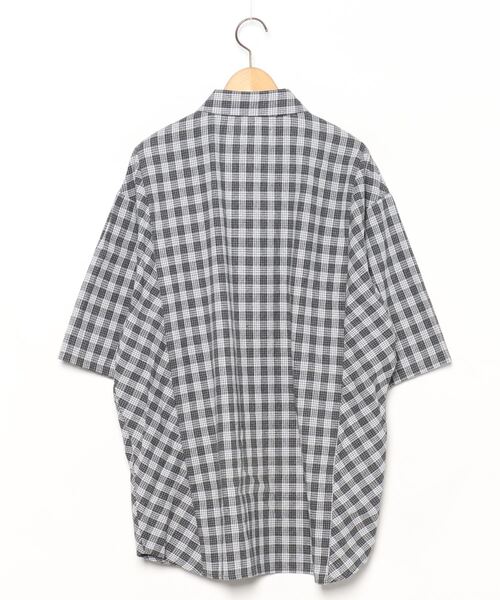 EMMA CLOTHES（エマクローズ）の「チェック柄半袖シャツ（シャツ/ブラウス・メンズ・ブラック・L）」の2枚目の写真