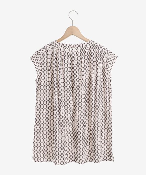 le.coeur blanc（ルクールブラン）の「コモンプリントギャザーブラウス（シャツ/ブラウス・レディース・ホワイト系その他2/グリーン系その他・38）」の19枚目の写真