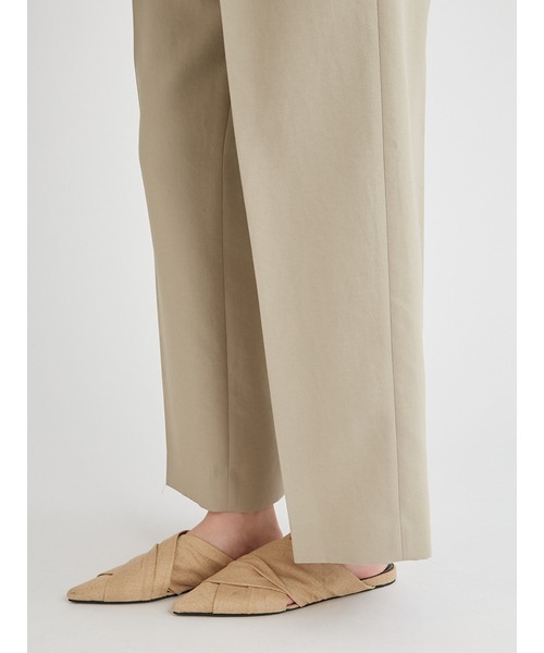 Mila Owen（ミラオーウェン）の「タックデザインボリュームワイドパンツ（その他パンツ・レディース・ベージュ/ピンクベージュ/チャコールグレー・0/1）」の14枚目の写真