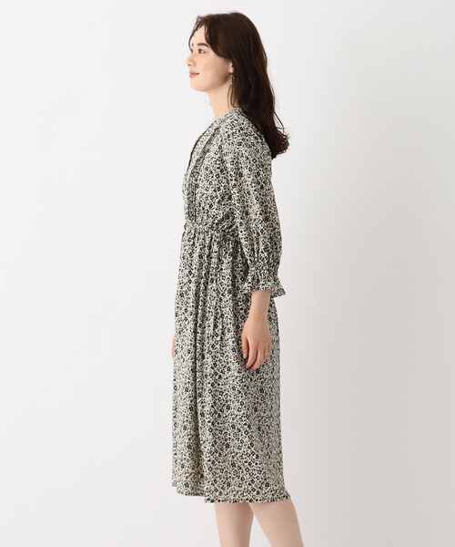 index(インデックス)の「◆ピンタックフラワーワンピース【WEB限定サイズ】(ワンピース・レディース・アイボリー系/ライトグリーン系/ライトパープル・38/42/36/40)」の8枚目の写真