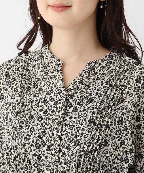 index(インデックス)の「◆ピンタックフラワーワンピース【WEB限定サイズ】(ワンピース・レディース・アイボリー系/ライトグリーン系/ライトパープル・38/42/36/40)」の16枚目の写真