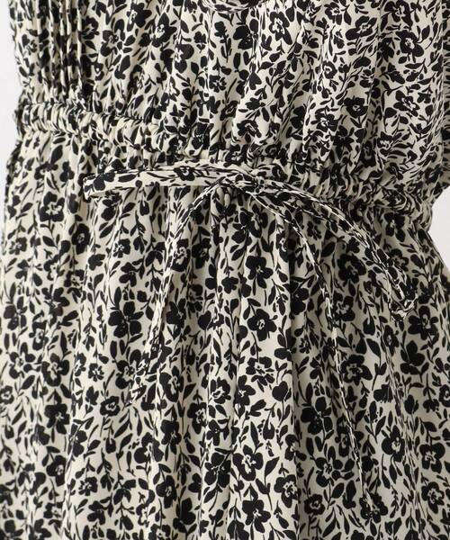 index(インデックス)の「◆ピンタックフラワーワンピース【WEB限定サイズ】(ワンピース・レディース・アイボリー系/ライトグリーン系/ライトパープル・38/42/36/40)」の4枚目の写真