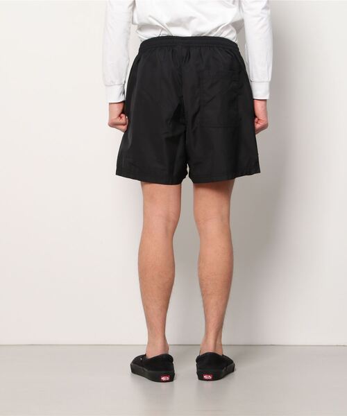 PLEASURES(プレジャー)の「STORM NYLON ACTIVE SHORT(その他パンツ・メンズ・ブラック/オリーブ・S/XL/M/L)」の3枚目の写真