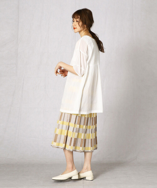 Comme　Ca　Mature（コムサマチュア）の「＜ウォッシャブル＞２ＷＡＹ　インド綿チュニック（チュニック・レディース・ホワイト/ブラック/サックスブルー・FREE）」の5枚目の写真