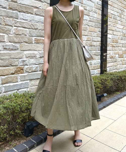 SPIGA（スピーガ）の「ポケ付ギャザーフレアタンクワンピ（ワンピース・レディース・ピンク/カーキ/グレー・FREE）」の3枚目の写真