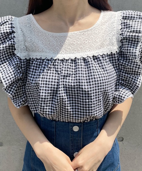 Voyage titty&Co.PETIT（ボヤージュティティアンドコープチ）の「【Voyage titty&Co. PETIT】ギンガムレーストップス（シャツ/ブラウス・レディース・ブラック・FREE）」の2枚目の写真