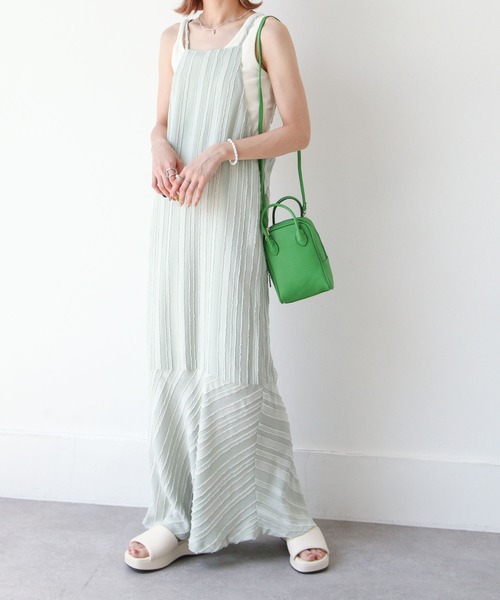 Chillfar(チルファー)の「2wayミニショルダーバッグ(ショルダーバッグ・レディース・ブラック/シルバー/イエロー/グリーン/アイボリー・FREE)」の4枚目の写真