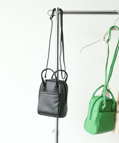 Chillfar(チルファー)の「2wayミニショルダーバッグ(ショルダーバッグ・レディース・ブラック/シルバー/イエロー/グリーン/アイボリー・FREE)」の2枚目の写真