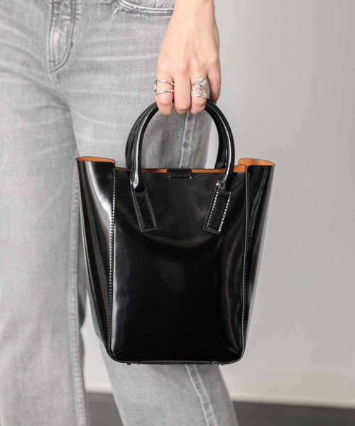 AMERICAN RAG CIE（アメリカンラグシー）の「ガラスレザーバッグ（ハンドバッグ・レディース・ベージュ/ブラック・FREE）」の19枚目の写真