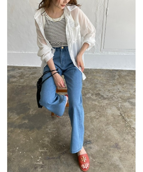 DAIS-Y（デイジー）の「ハイウエストワイドデニムパンツ（デニムパンツ・レディース・ライトブルー/ブルー・S/M）」の5枚目の写真