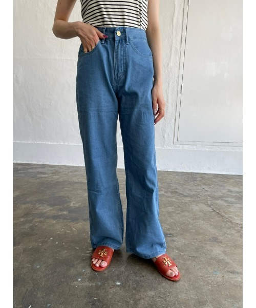 DAIS-Y（デイジー）の「ハイウエストワイドデニムパンツ（デニムパンツ・レディース・ライトブルー/ブルー・S/M）」の12枚目の写真