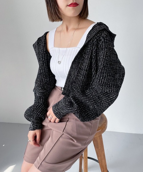 PAGEBOY（ページボーイ）の「ショートフードカーディガン（カーディガン/ボレロ・レディース・ブラック/オフホワイト/ブルー・FREE）」の3枚目の写真