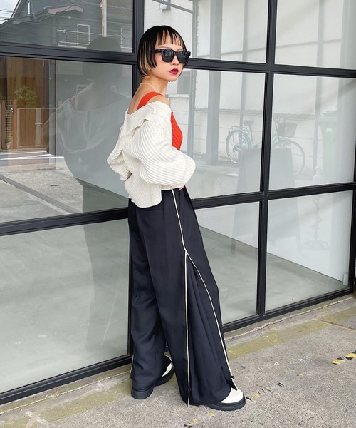 PAGEBOY（ページボーイ）の「ショートフードカーディガン（カーディガン/ボレロ・レディース・ブラック/オフホワイト/ブルー・FREE）」の7枚目の写真